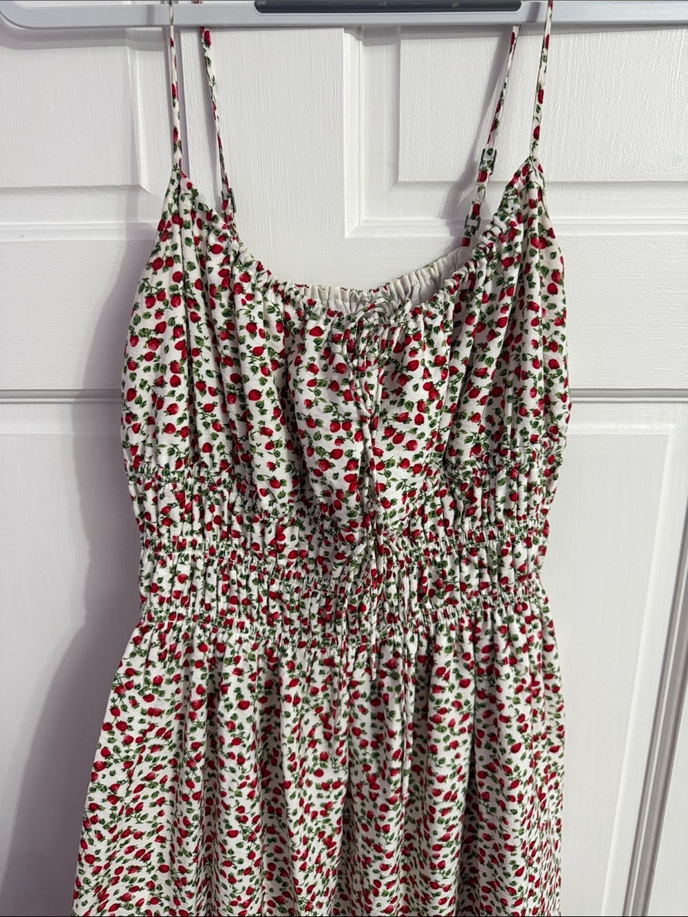 Abercrombie & Fitch Cream Maxi Dress with Red Floral Print - Picture 7 of 7